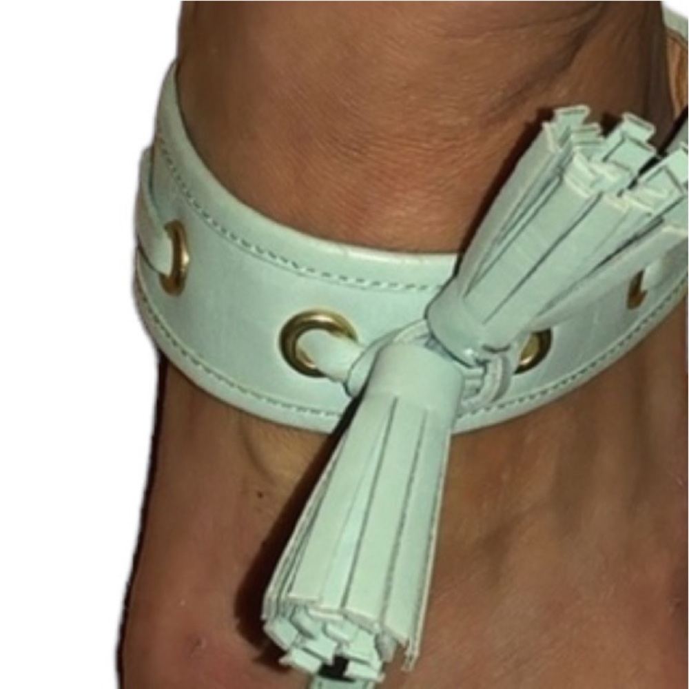 Coach size 9.5 mint green sandal thong genuine leather gold detail & tassel - Picture 3 of 10